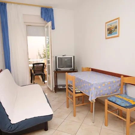 Διαμέρισμα With A Parking Space Baska, Krk - 5444