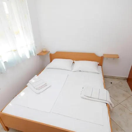 With A Parking Space Baska, Krk - 5444 Apartman