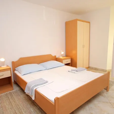 With A Parking Space Baska, Krk - 5444 Διαμέρισμα Baška